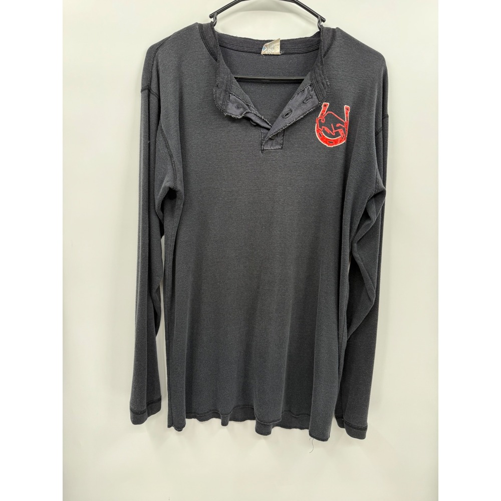 Buffalo XL Henley Shirt M Charcoal Gray Vintage Cowboy Steer Wrestling Graphic